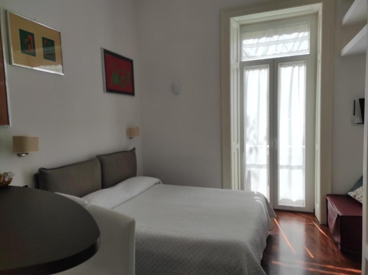 נאפולי Luca Giordano 142 B&B מראה חיצוני תמונה